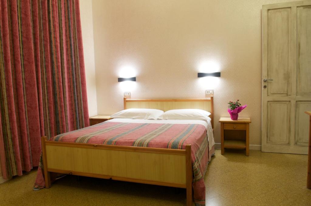 B&B Castiglia Palermo Værelse billede